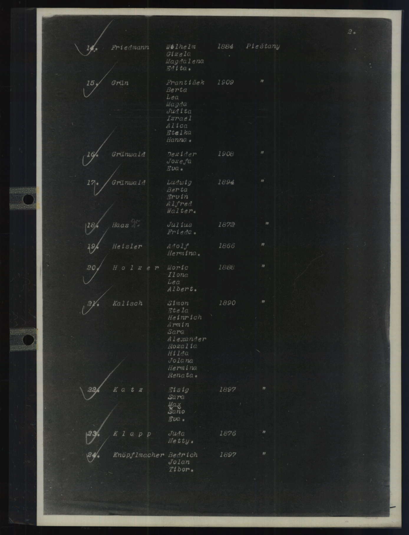 Explore documents of the Arolsen Archives | 1371000 - Transport